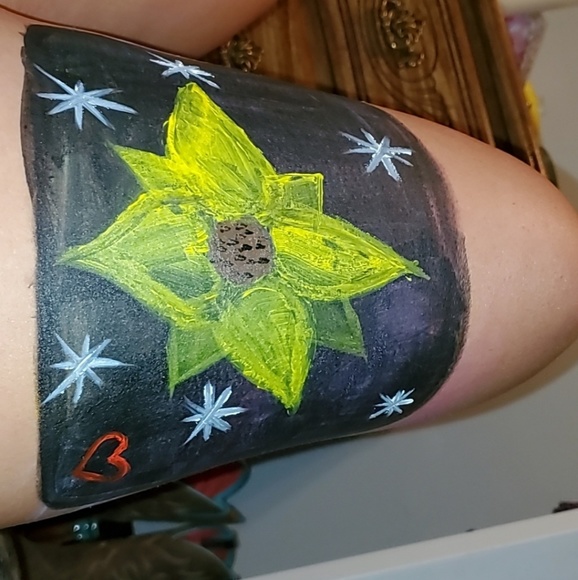 Meet your Posher, Alise - Picture 1 of 1